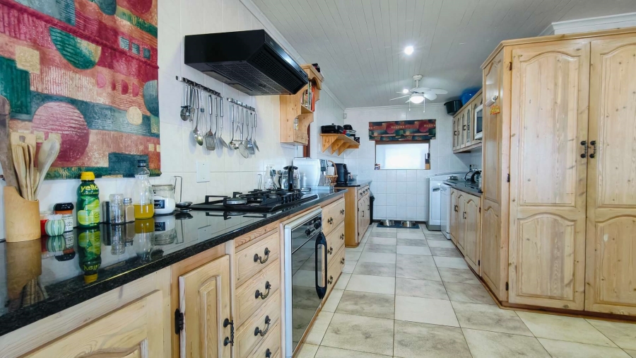 7 Bedroom Property for Sale in Bayview Western Cape